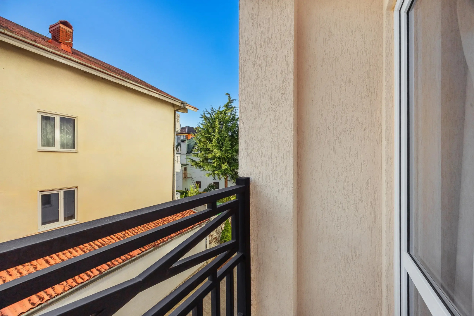 Апартаменты семейные у пляжа с подогреваемым бассейном