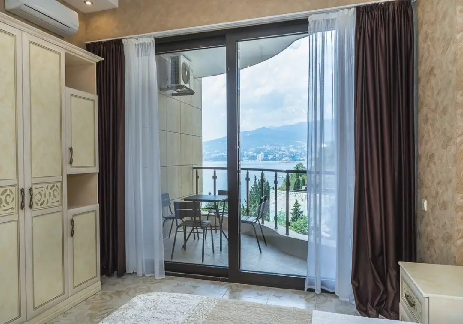 Апартаменты с Видом на Море