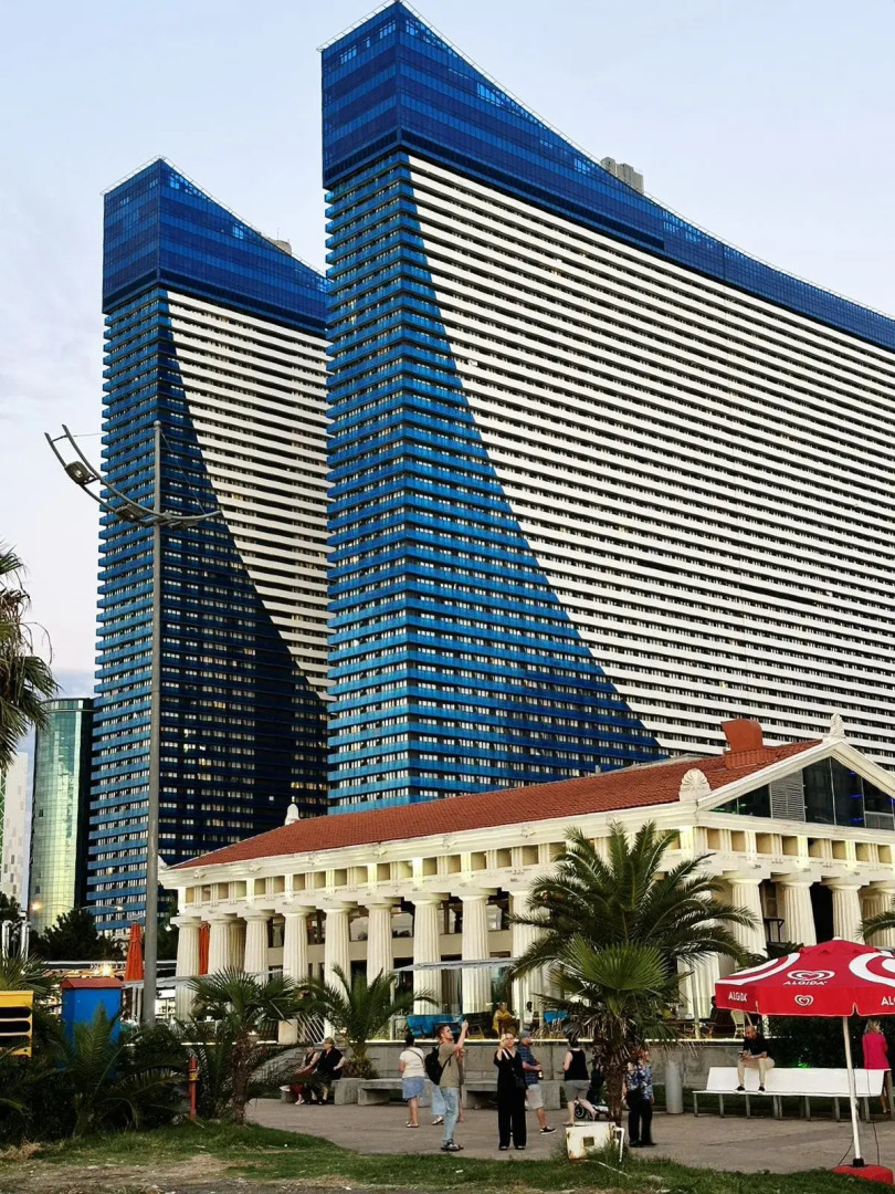 Апартаменты Official Orbi City