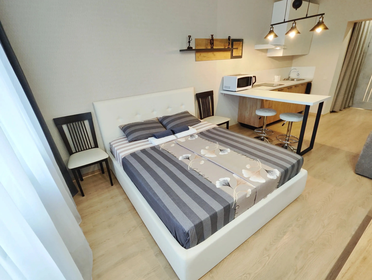 Квартира Просторная студия в центре города