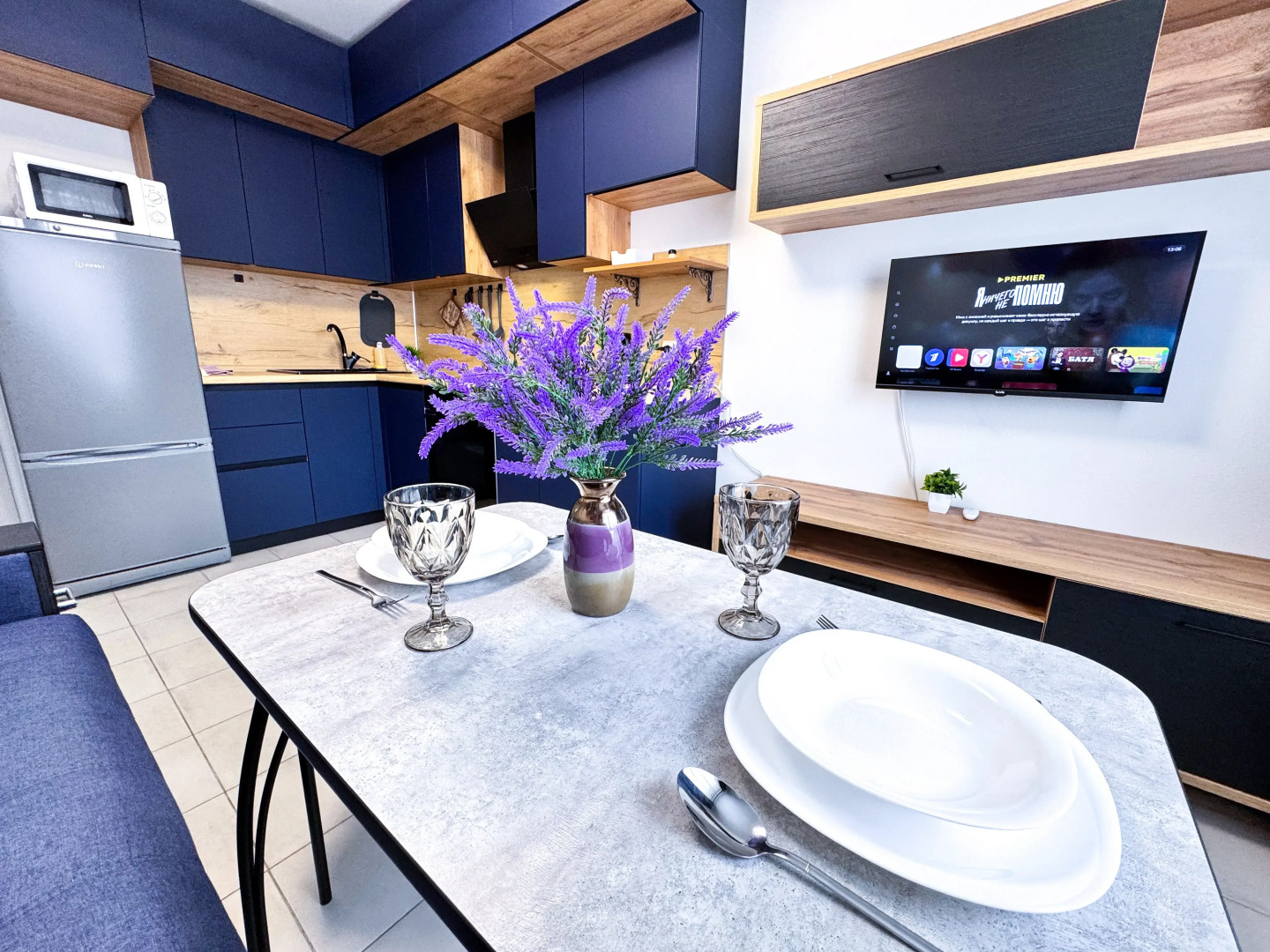 Квартира Вместительная у МРНЦ им. Цыба