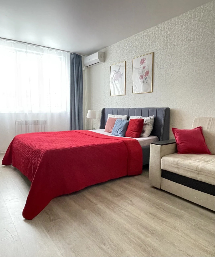 Апартаменты Апрель Брестская 1