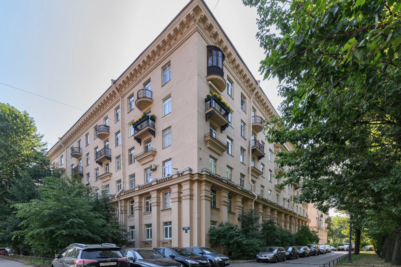 Апартаменты Ленинградская квартира