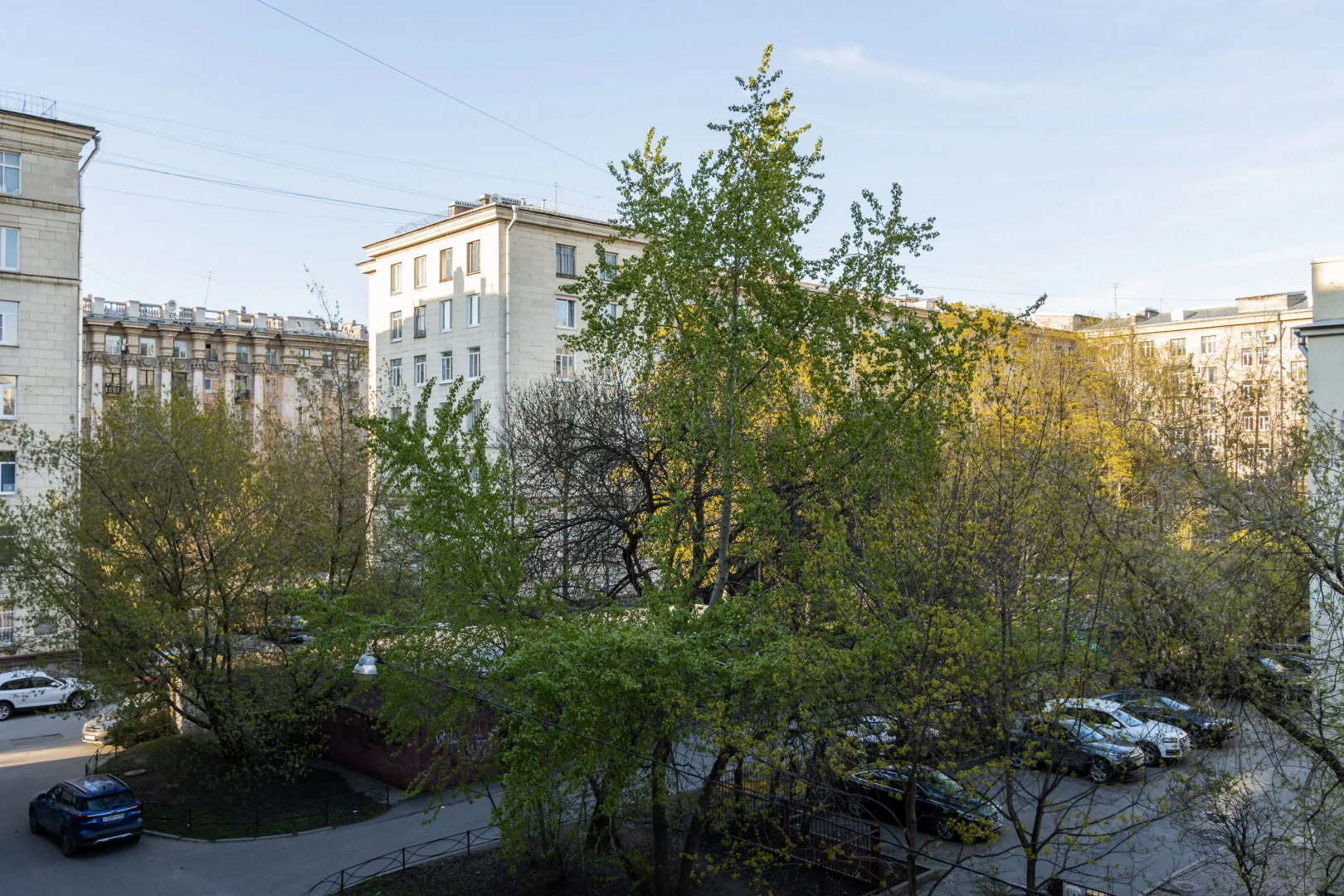 Апартаменты Modern Flat