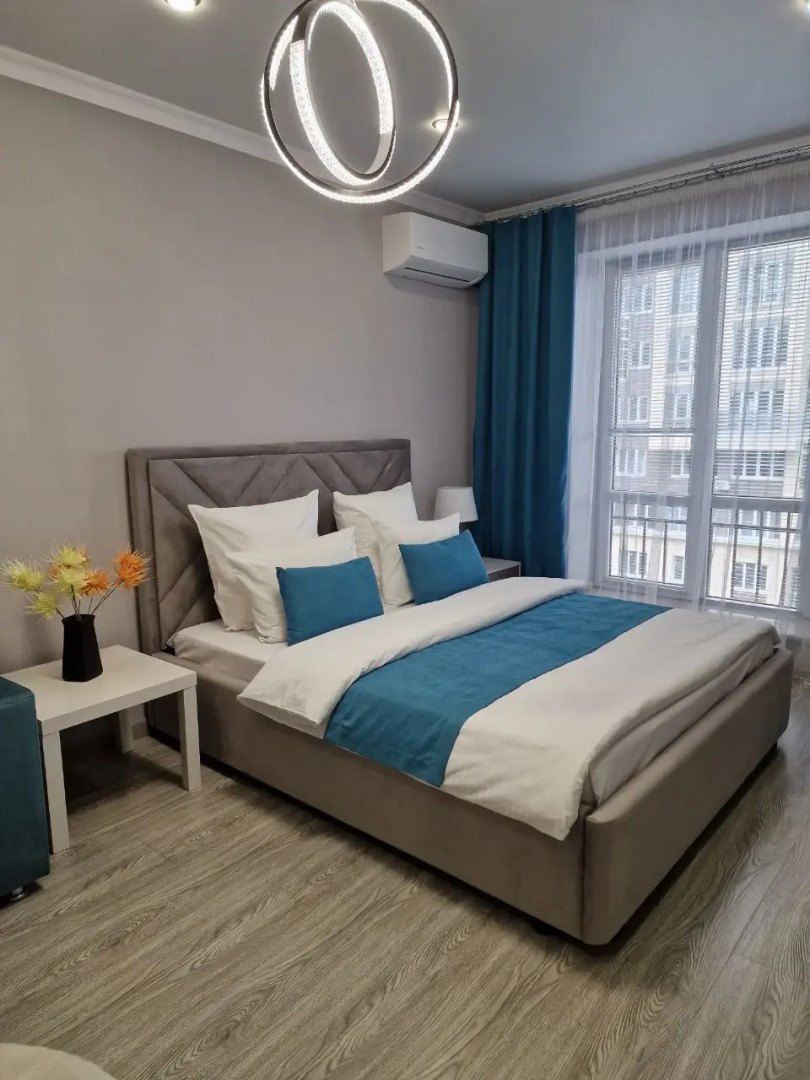 Квартира Flatirini в Новом ЖК с Панорамными Окнами