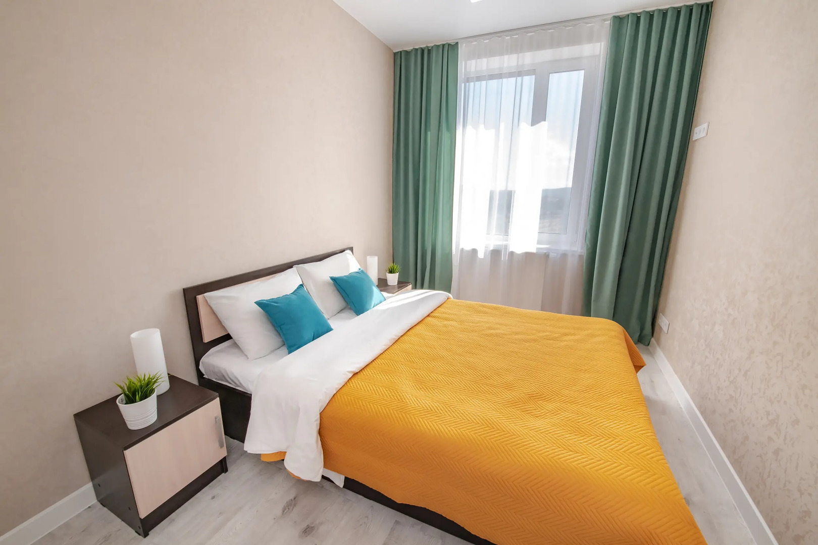 Апартаменты TopHouse на Брянской 18 двухкомнатные