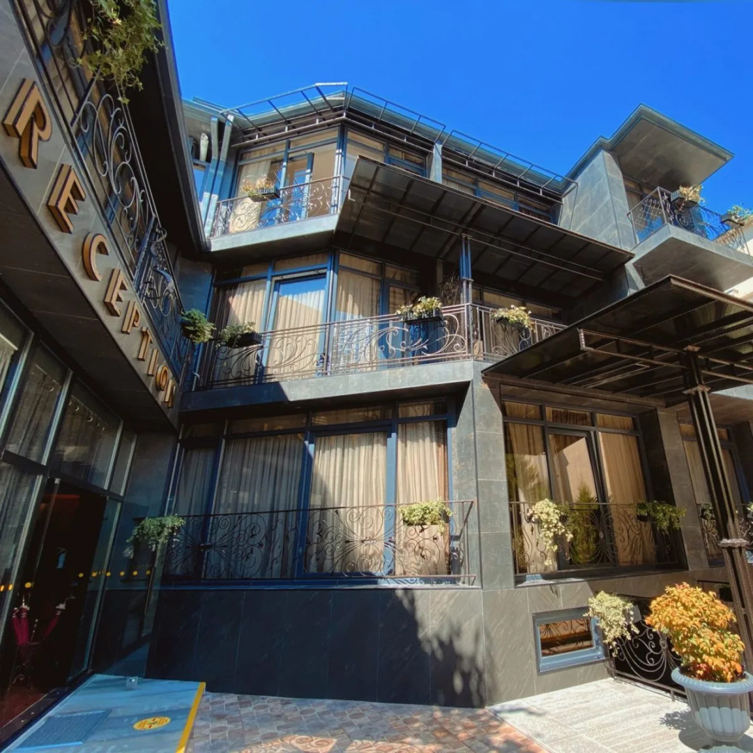 Отель Batumi West