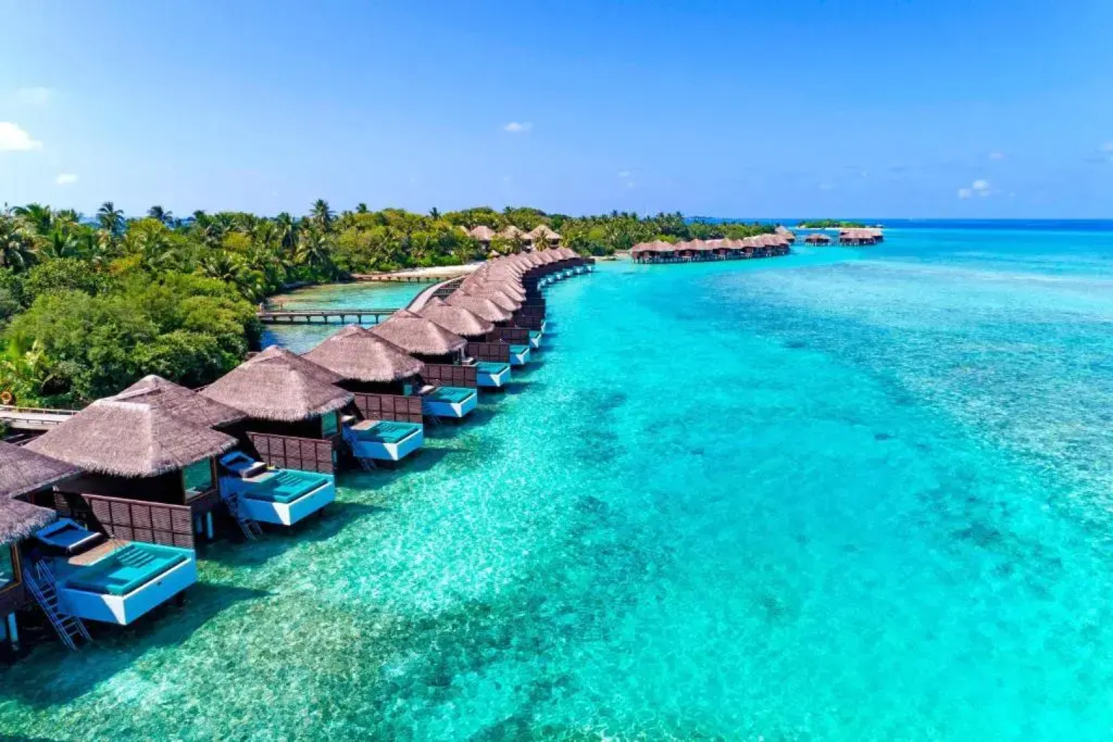 Курортный отель Resort Sheraton Maldives Full Moon Resort & Spa