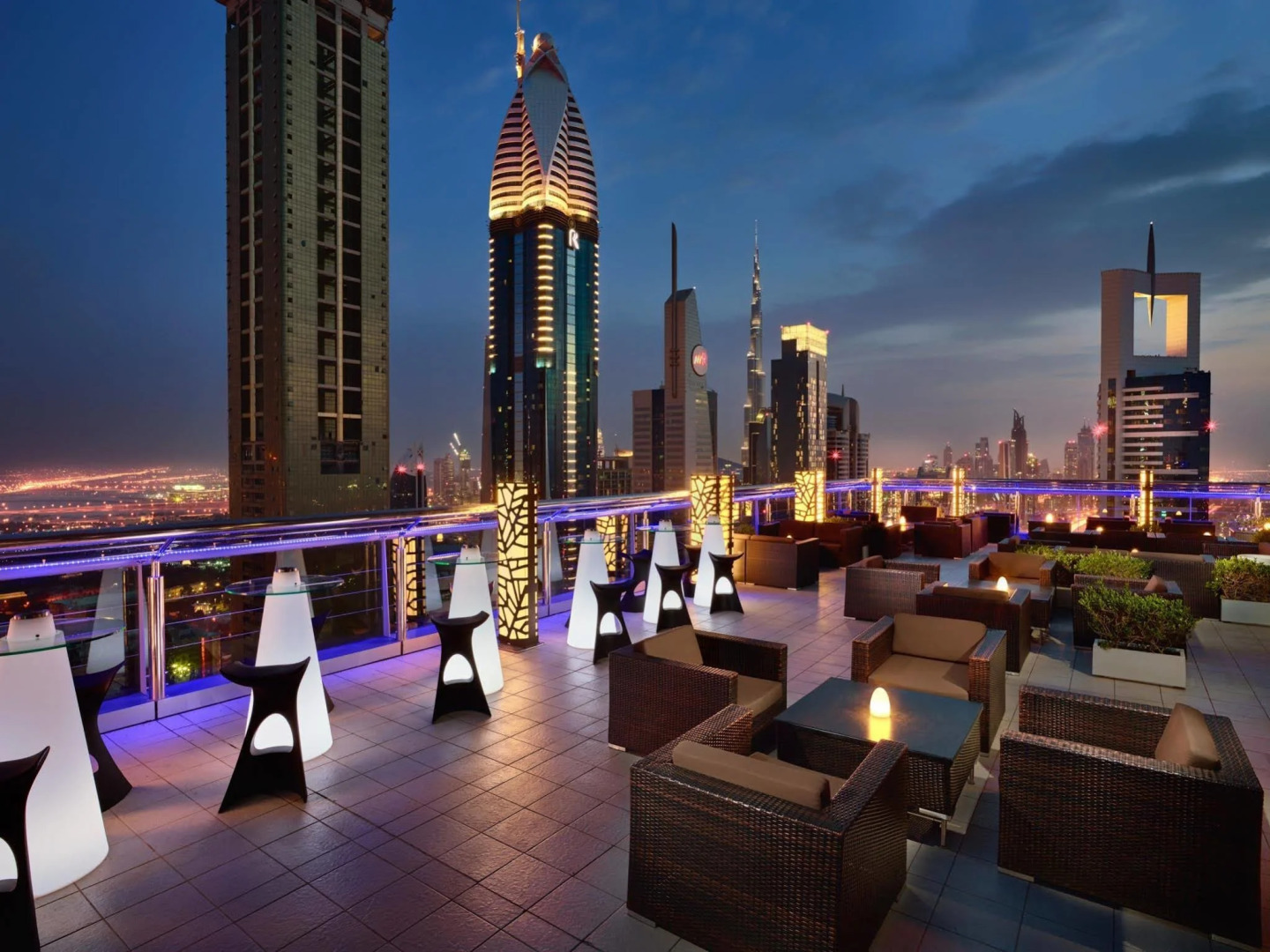 Отель Four Points by Sheraton Sheikh Zayed Road