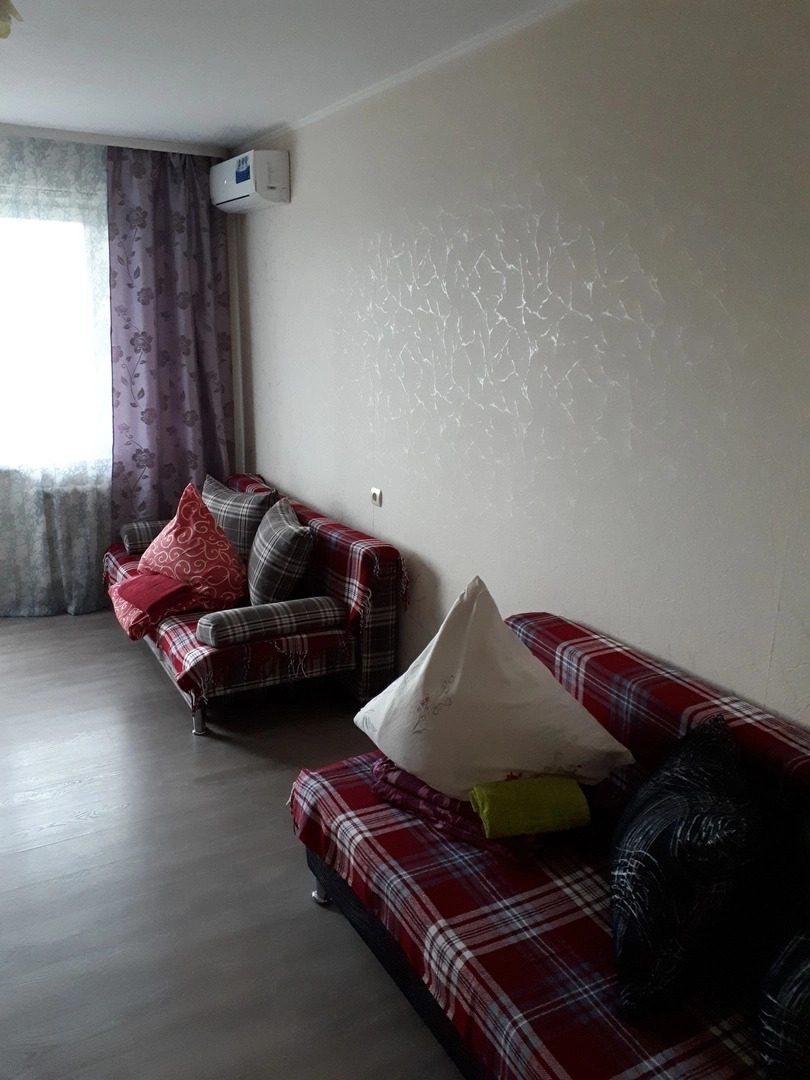 Апартаменты на шоссе Космонавтов