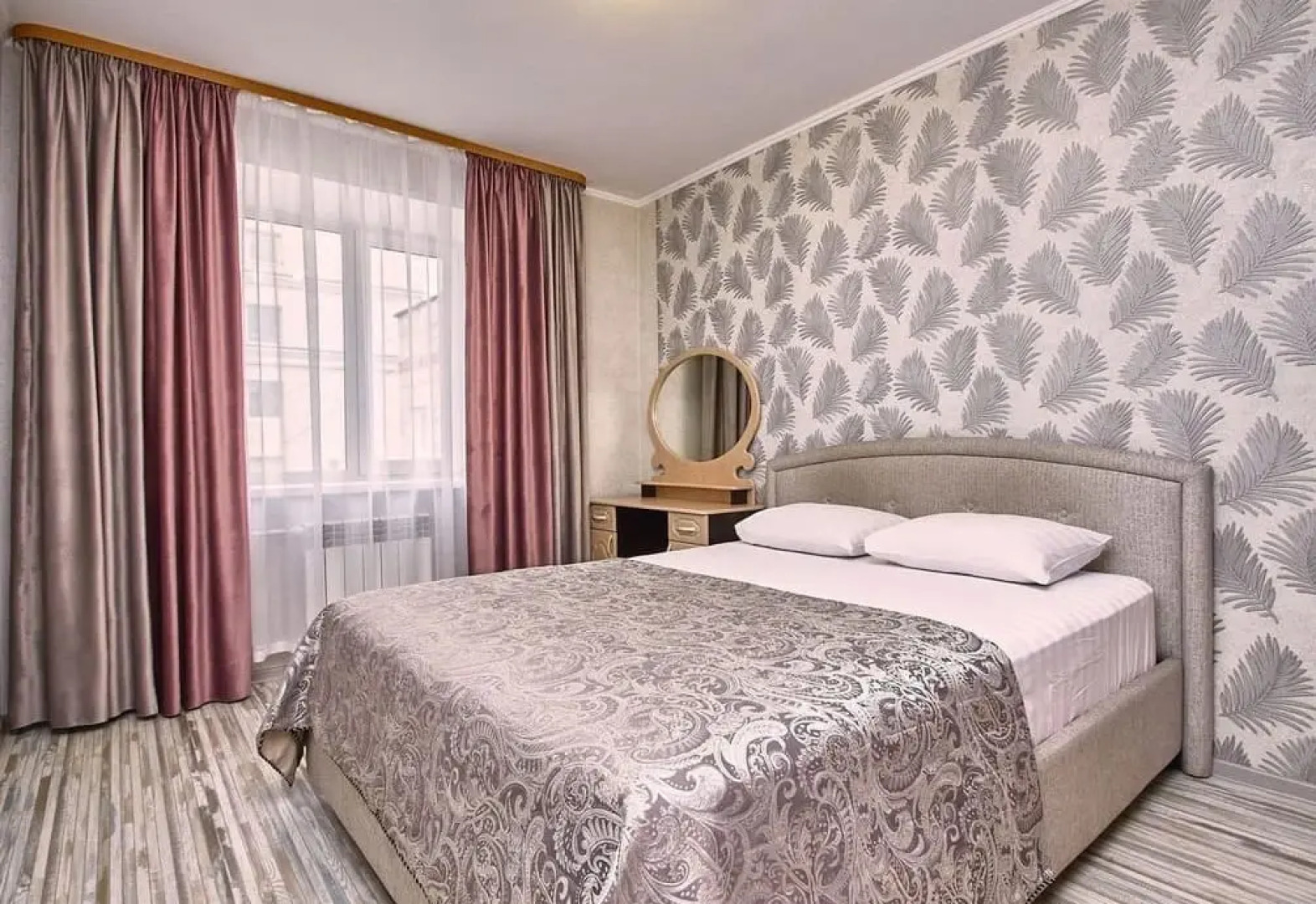 Апартаменты Двухкомнатные Ул. Учебная, 15 Лагерный сад клиника Савиных