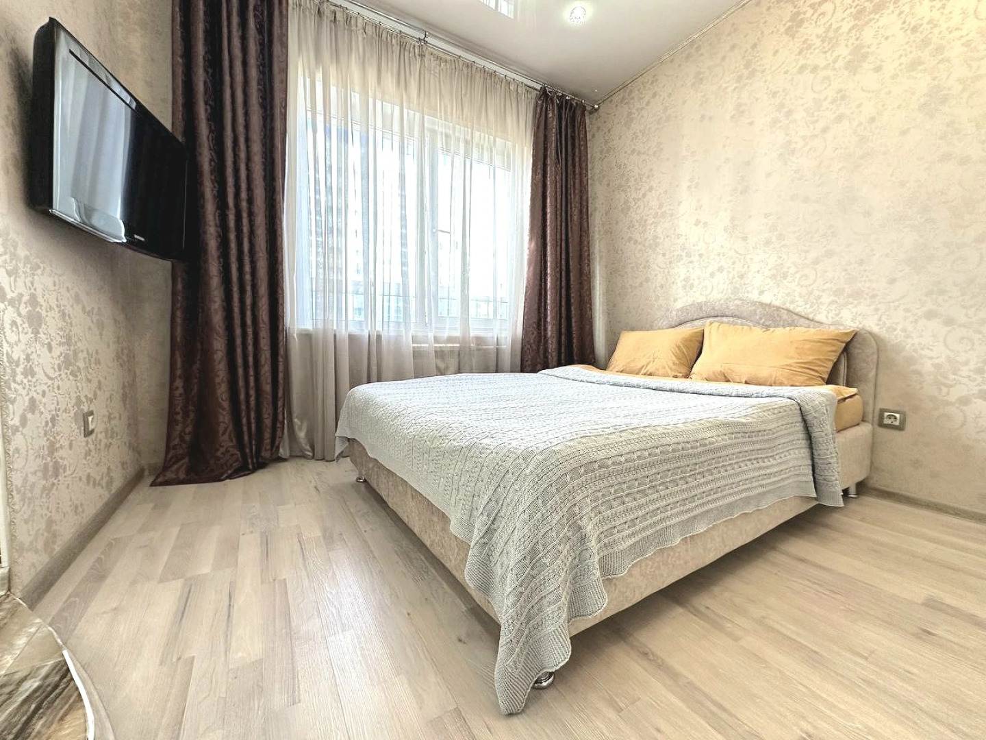 Квартира студия на Притомском Рядом с Ледовым Дворцом