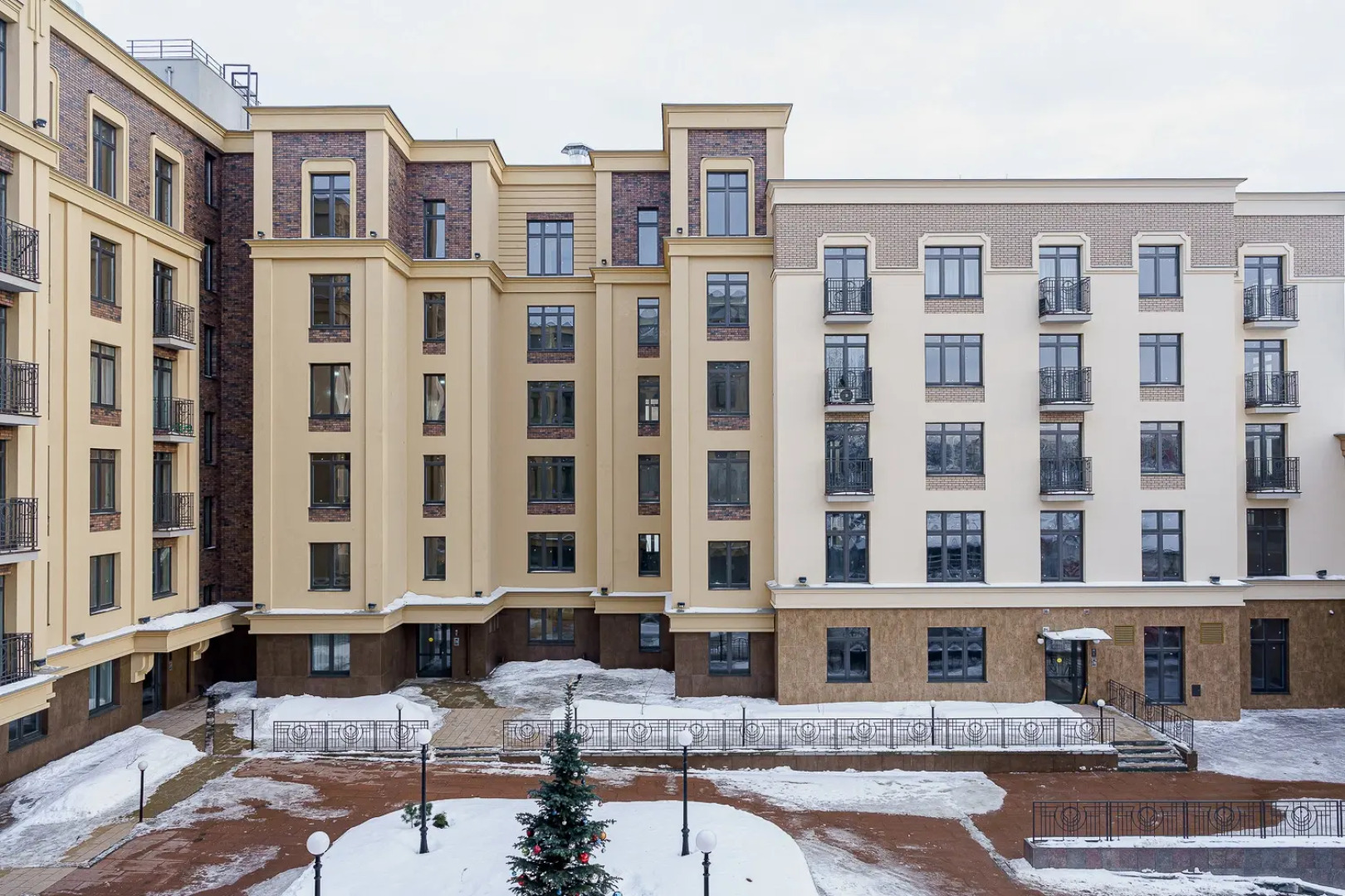 Апартаменты Central street apartment