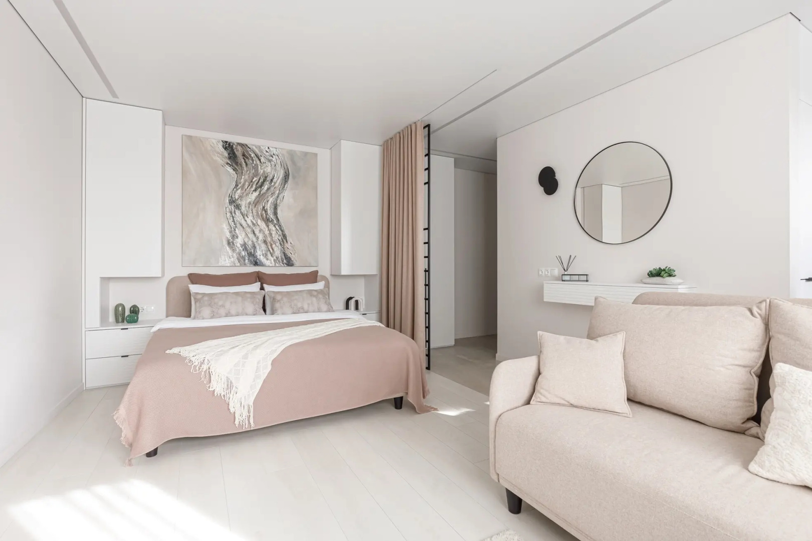 Квартира ЕвроУют Светлая студия возле достопримечательностей