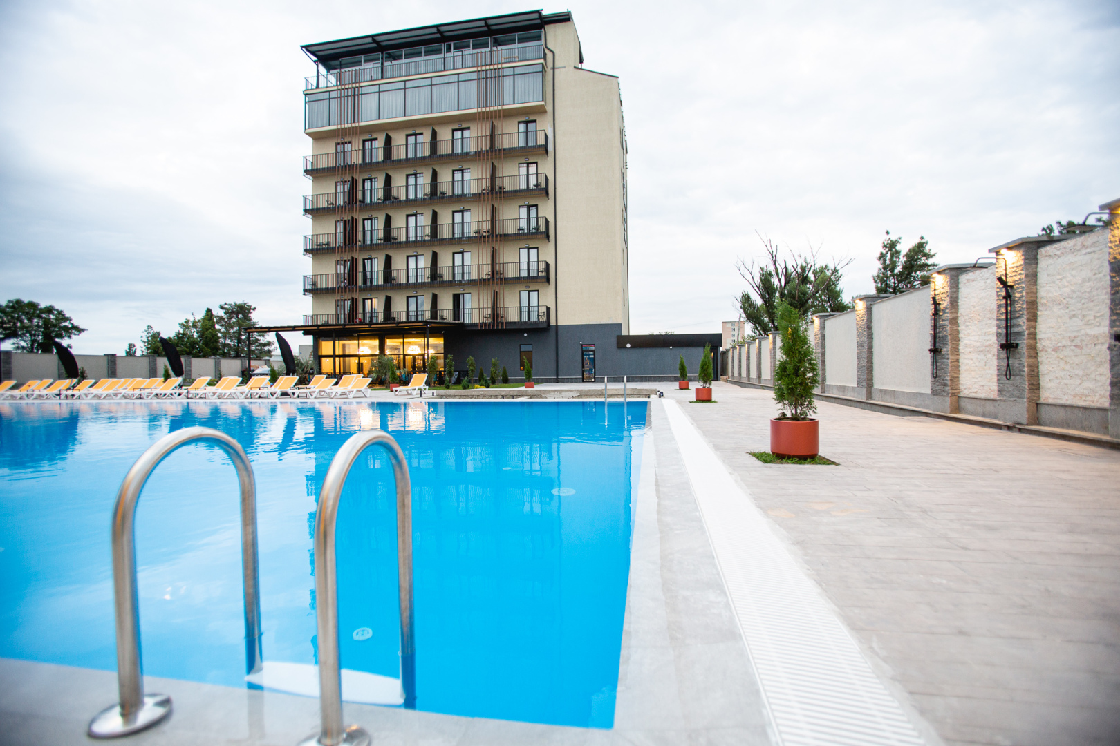 Отель West Inn Georgia