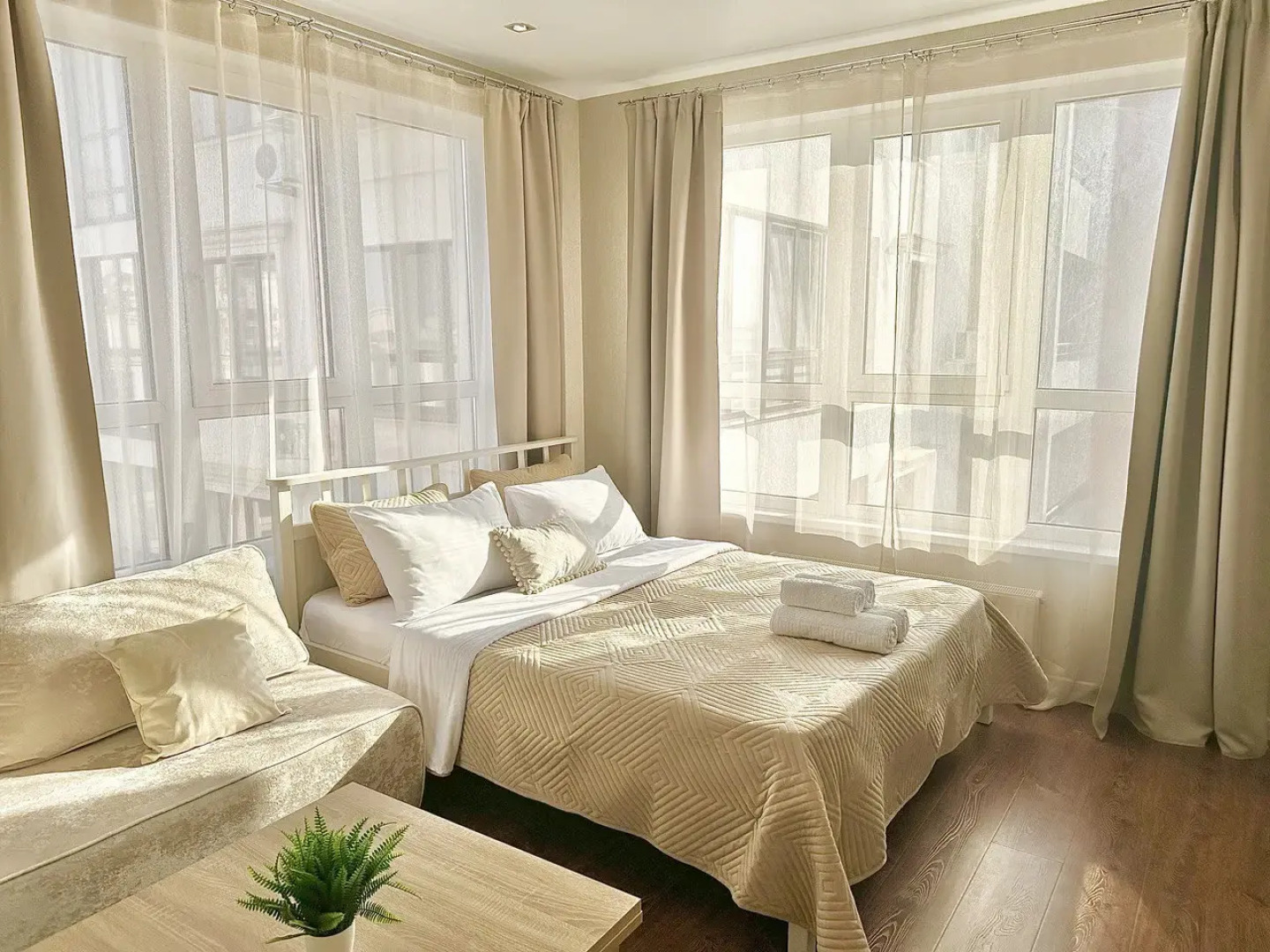 Апартаменты со Cветлым Ремонтом