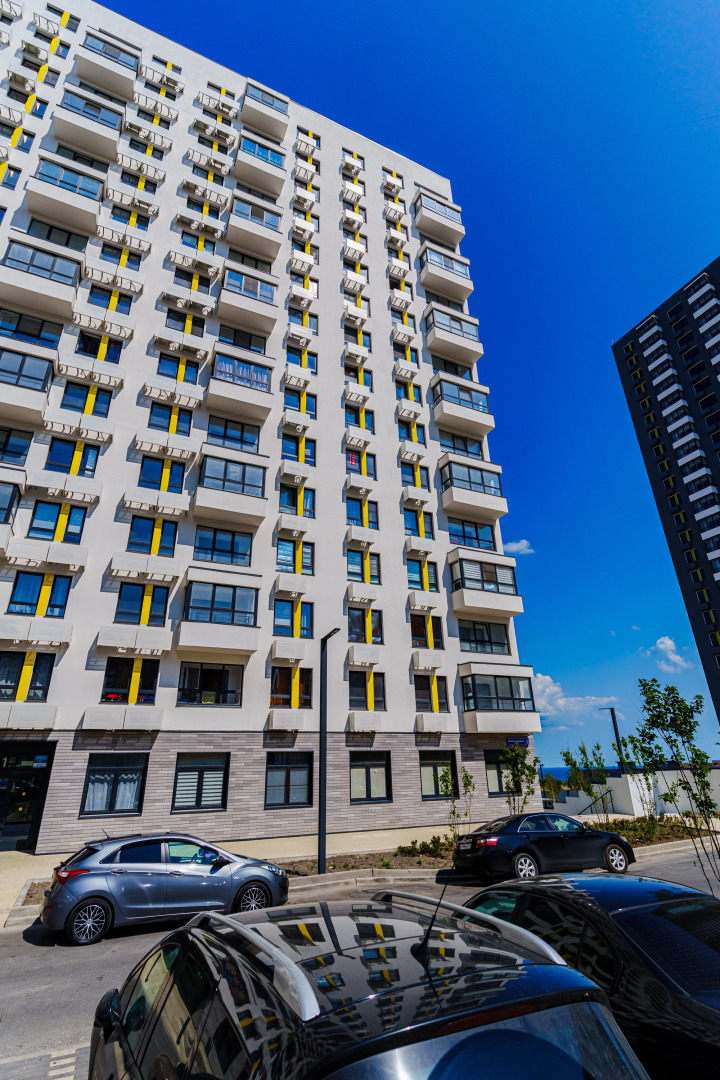 Апартаменты ЖК комфорт-класса Черноморский - 2 от LetoApart