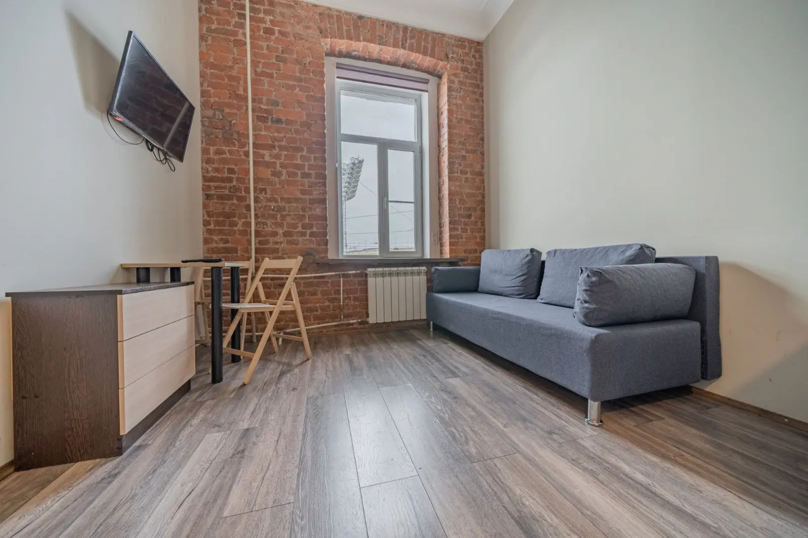 Квартира Студия 19 м² в центре Питера с видом на Неву