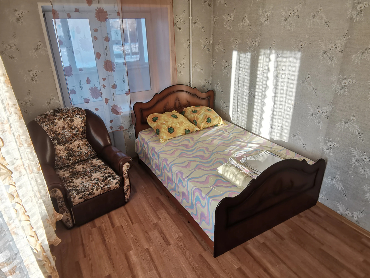 Апартаменты Трехкомнатные Sutki Vip на Ватутина 6