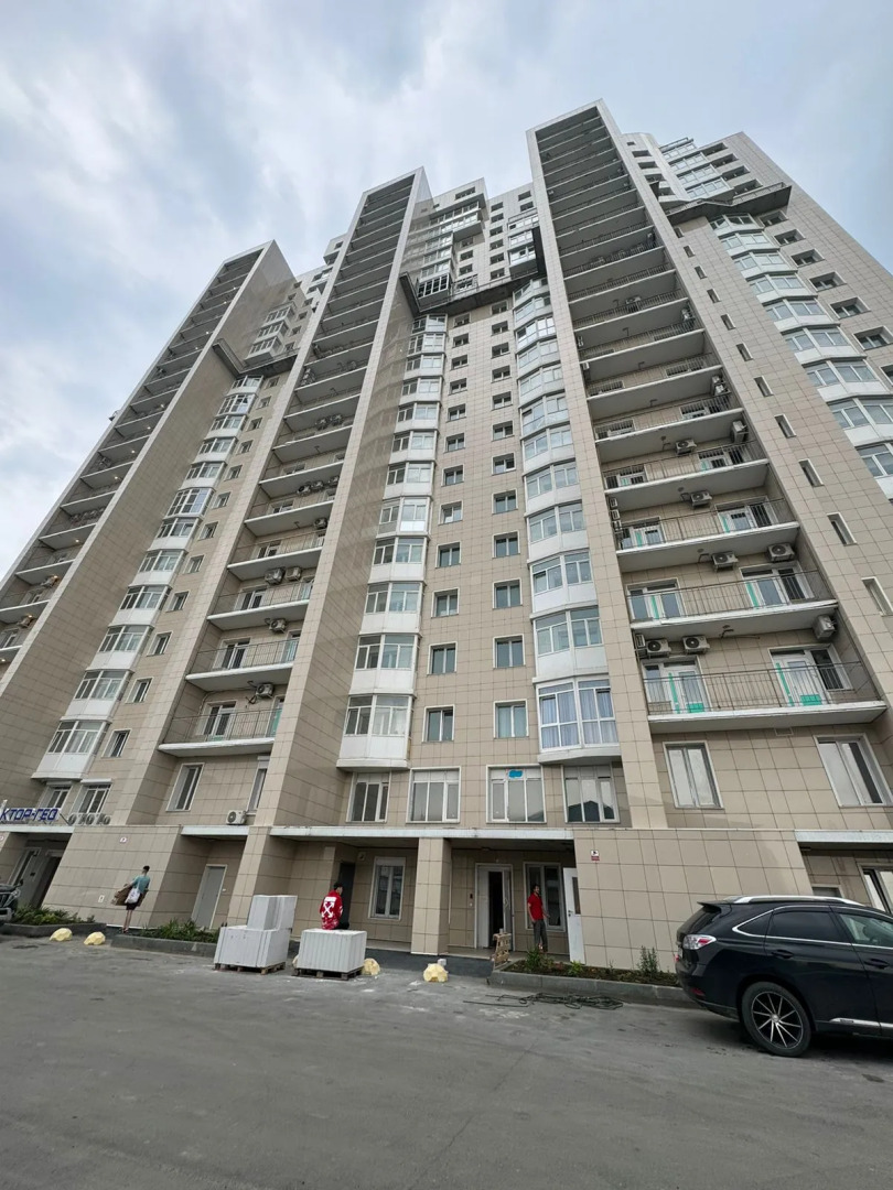 Апартаменты Светлые в Новостройке на Толстого