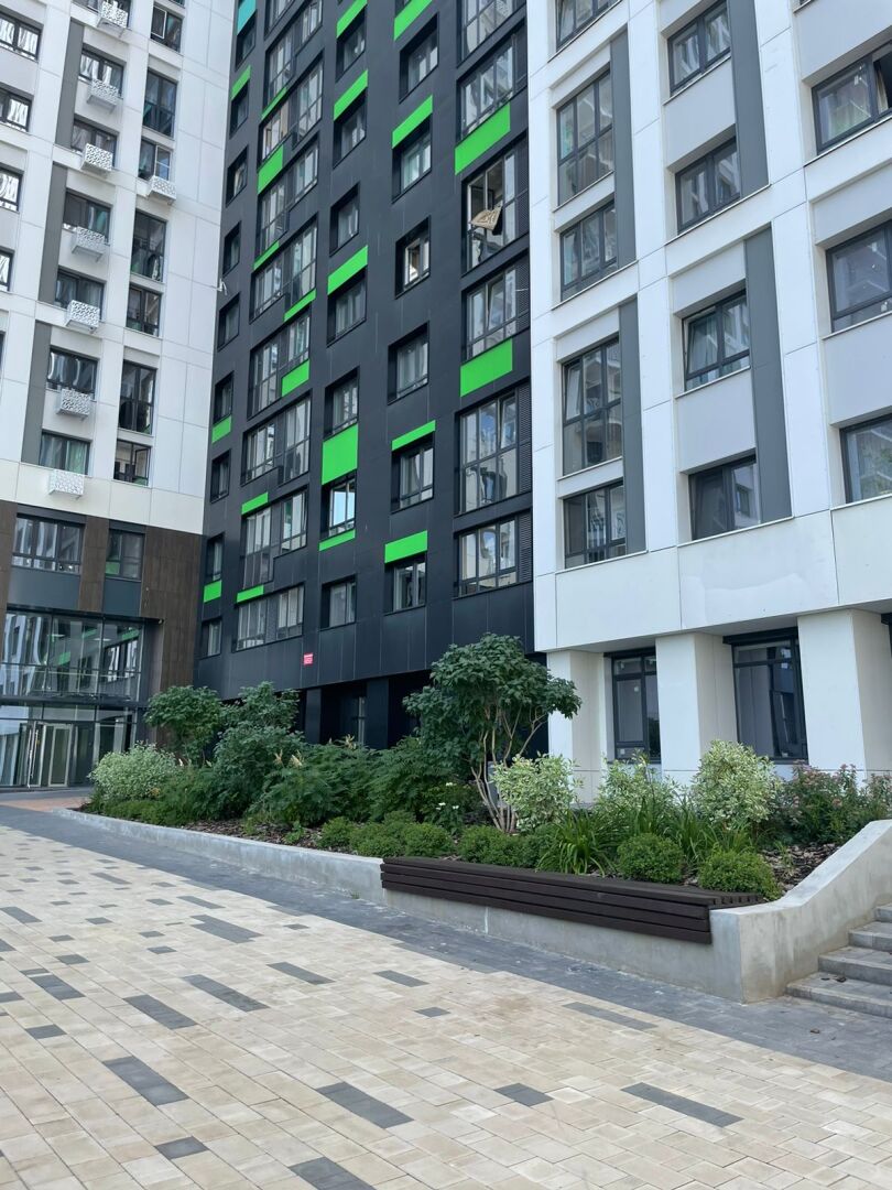 Трехкомнатная Просторная Квартира на 6 гостей у ТЦ Планета и Аквапарка