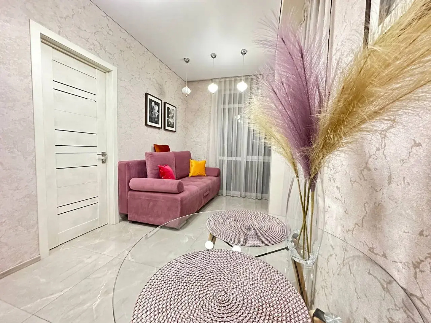 Море квартир с видом на зеленую бамбуковую рощу