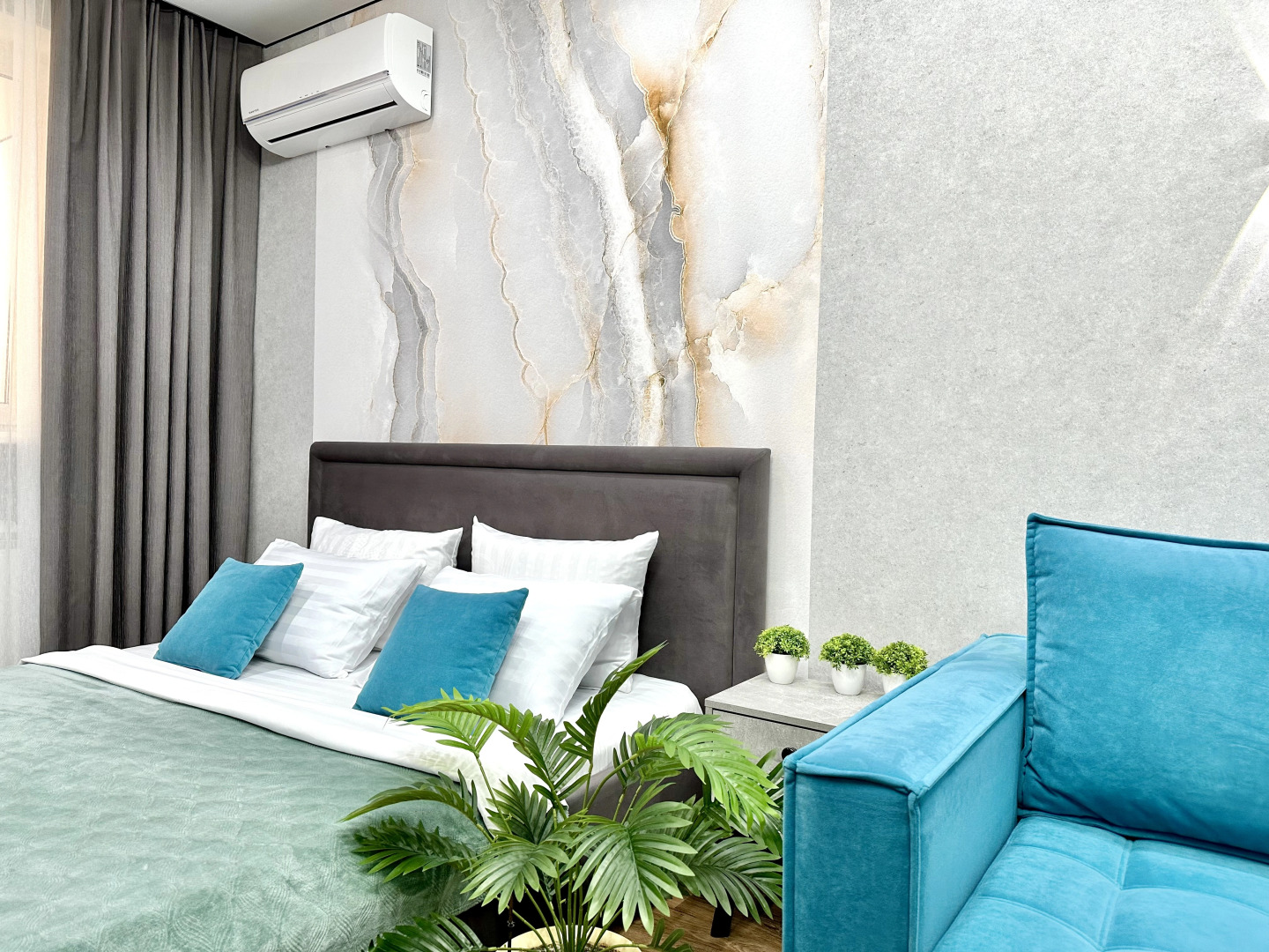 Апартаменты Однокомнатные на Оломоуцкой 37