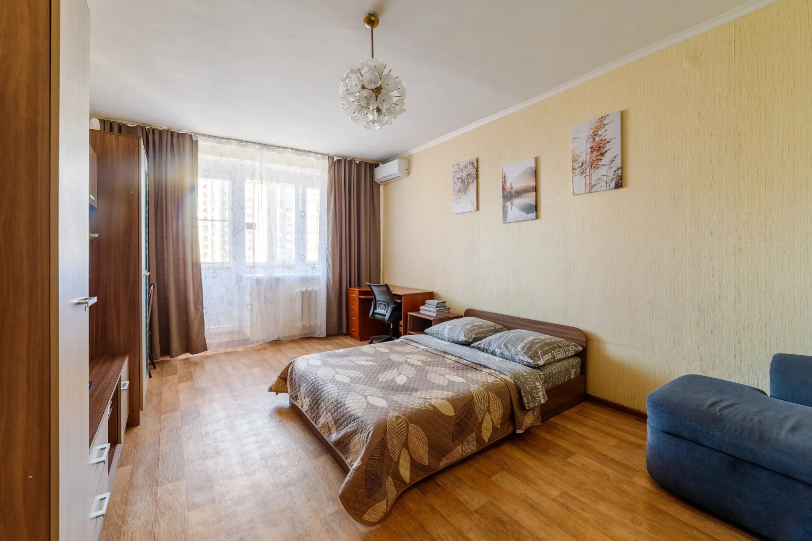 Квартира PrezentHaus на Карла Маркса 175k3 k19