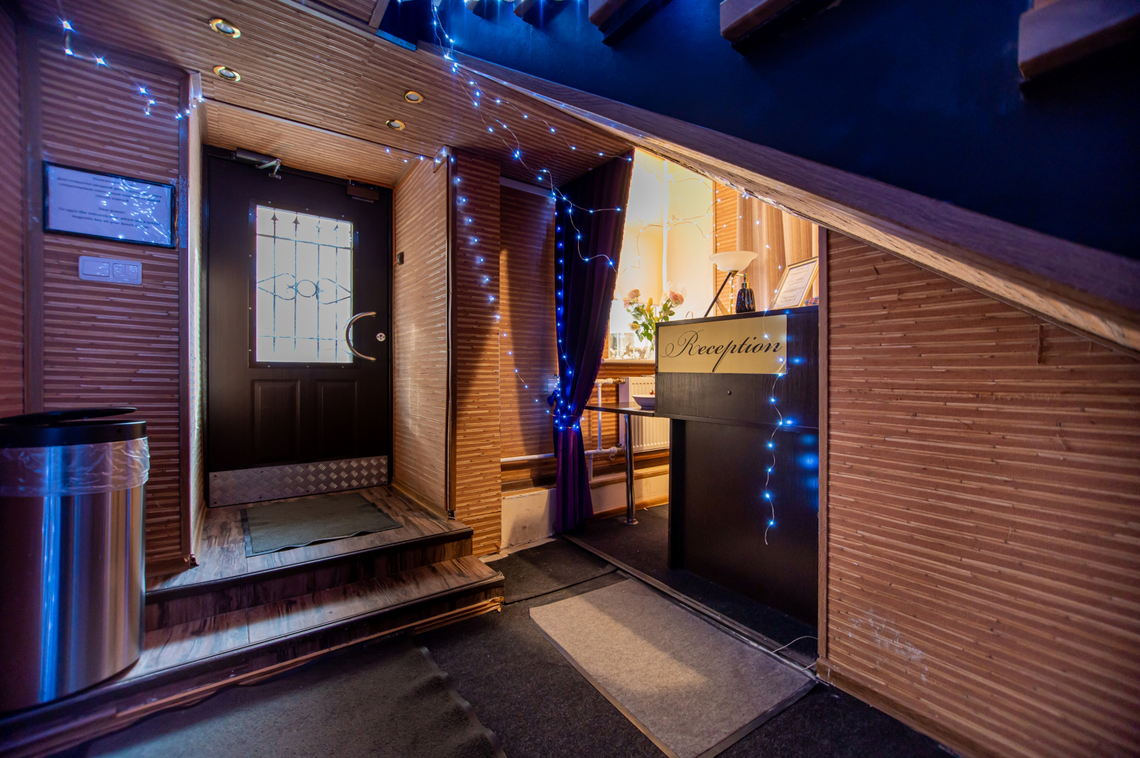 Апартаменты на Невском 136