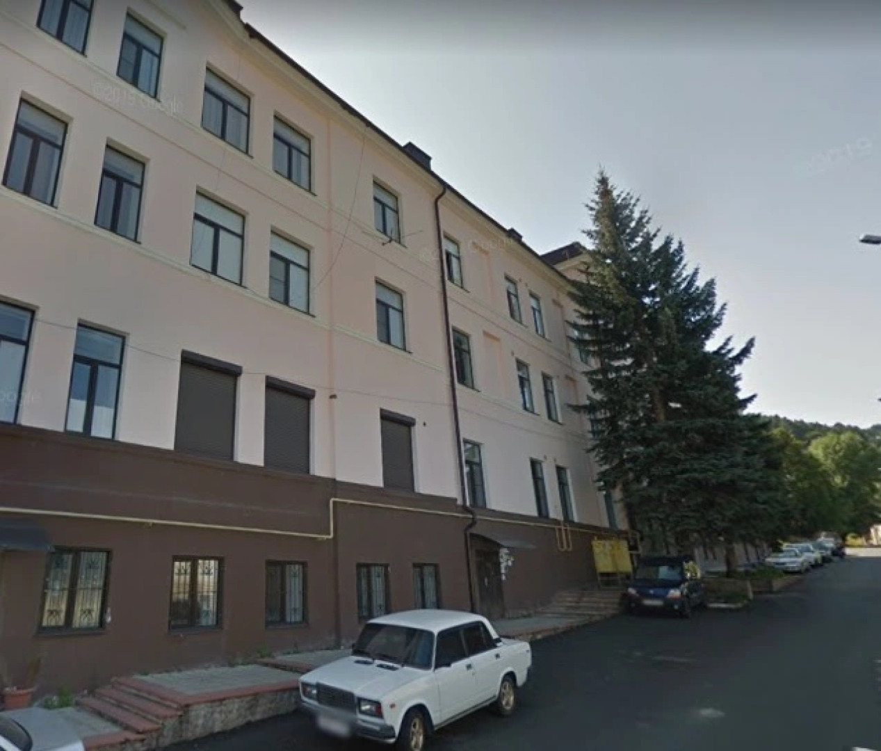 Апартаменты Ермолова 19