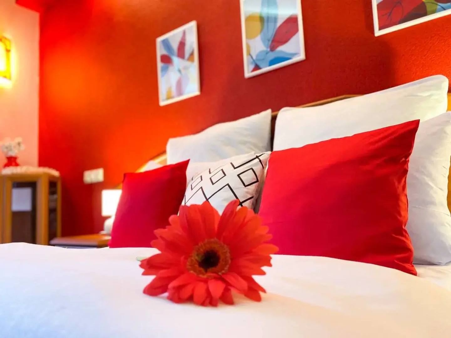 Апартаменты Счастье жить в центре Севастополя