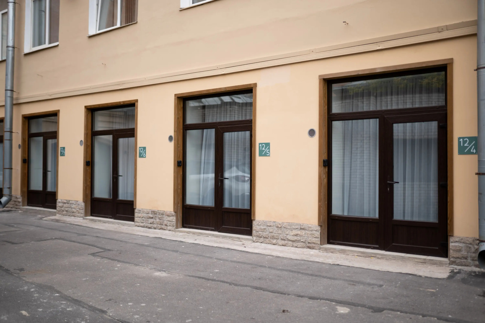 Отель Двенадцать