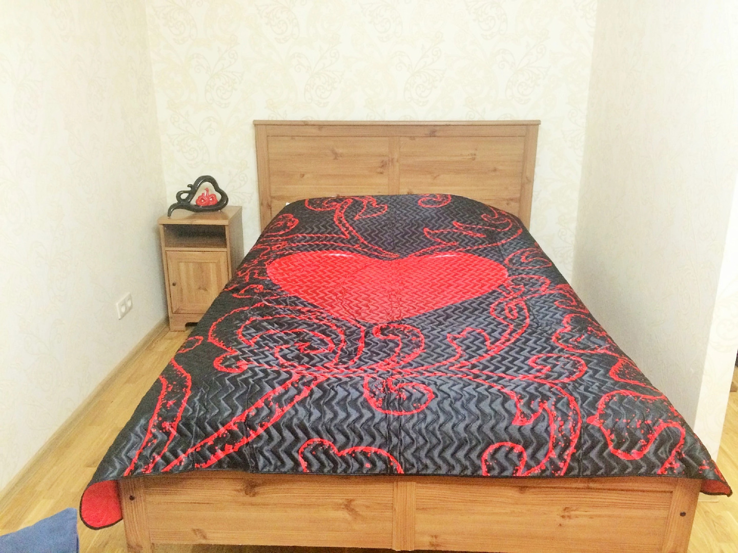 Апартаменты Малышева 84(1)