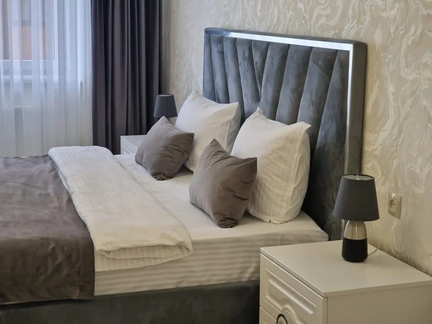 Апартаменты Flatirini на Братьев Темировых 69/3