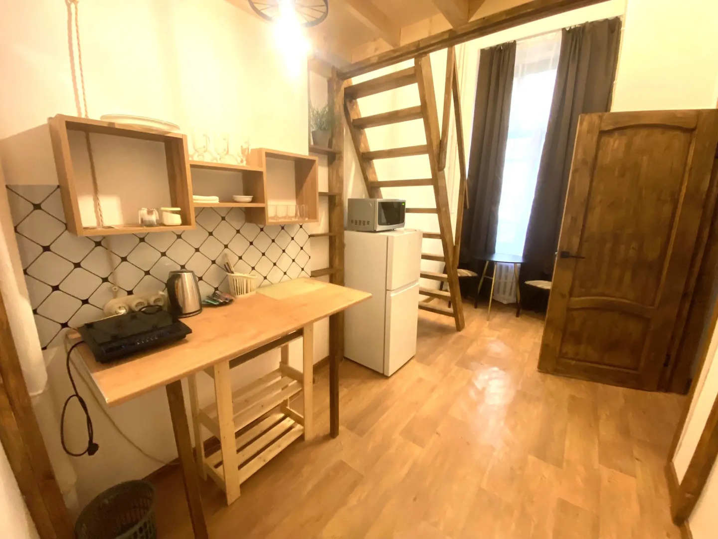 Апартаменты Студия Эконом рядом с Площадью Восстания