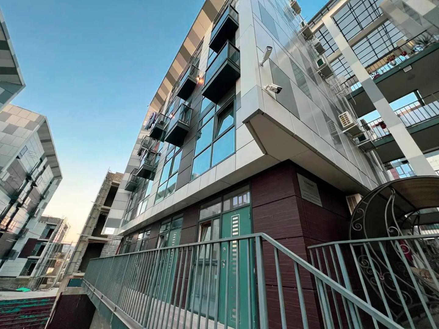 Апартаменты Новые Дизайнерские Двухуровневые