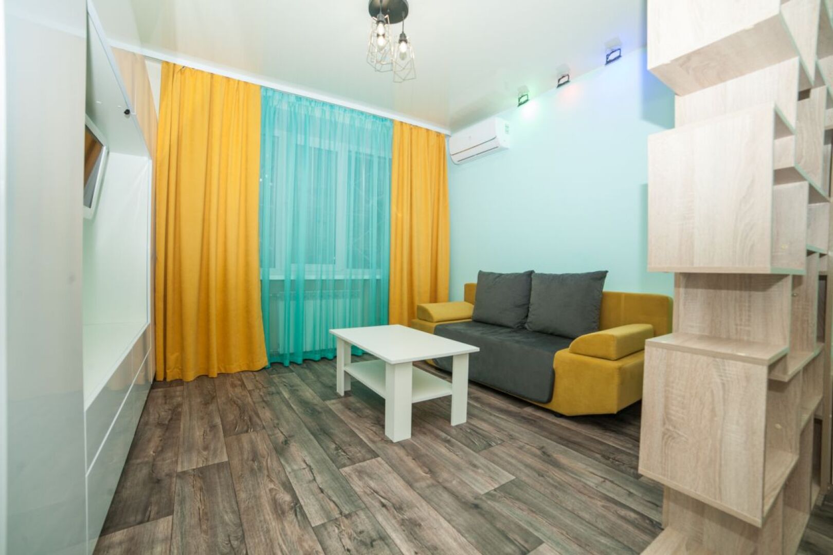 Апартаменты Марьин Дом на Малышева 120