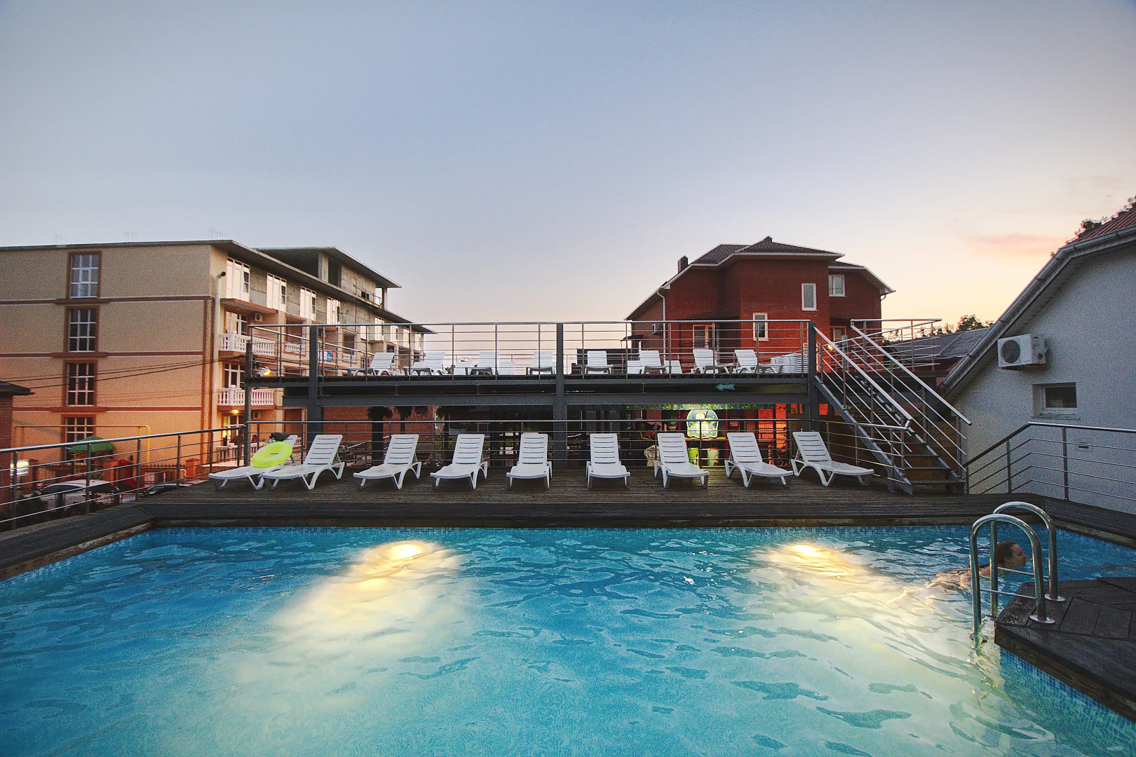 Отель Лотос