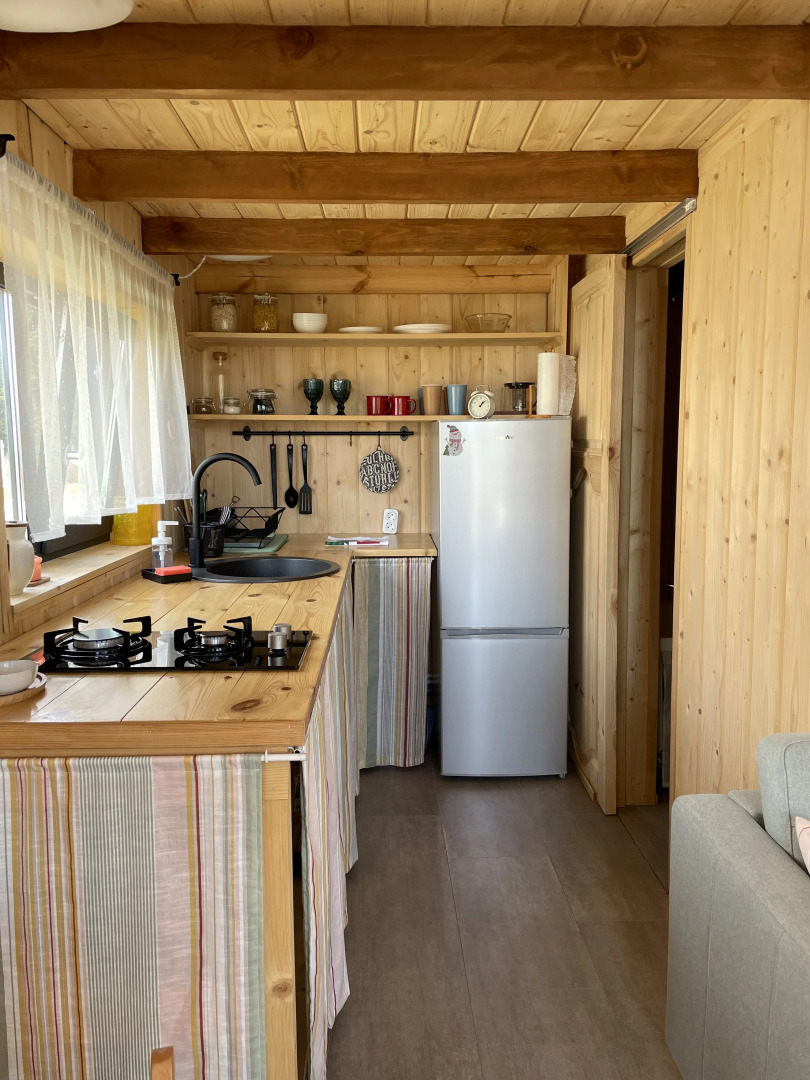 Uyutny Cherny Domik y Igory Guest House