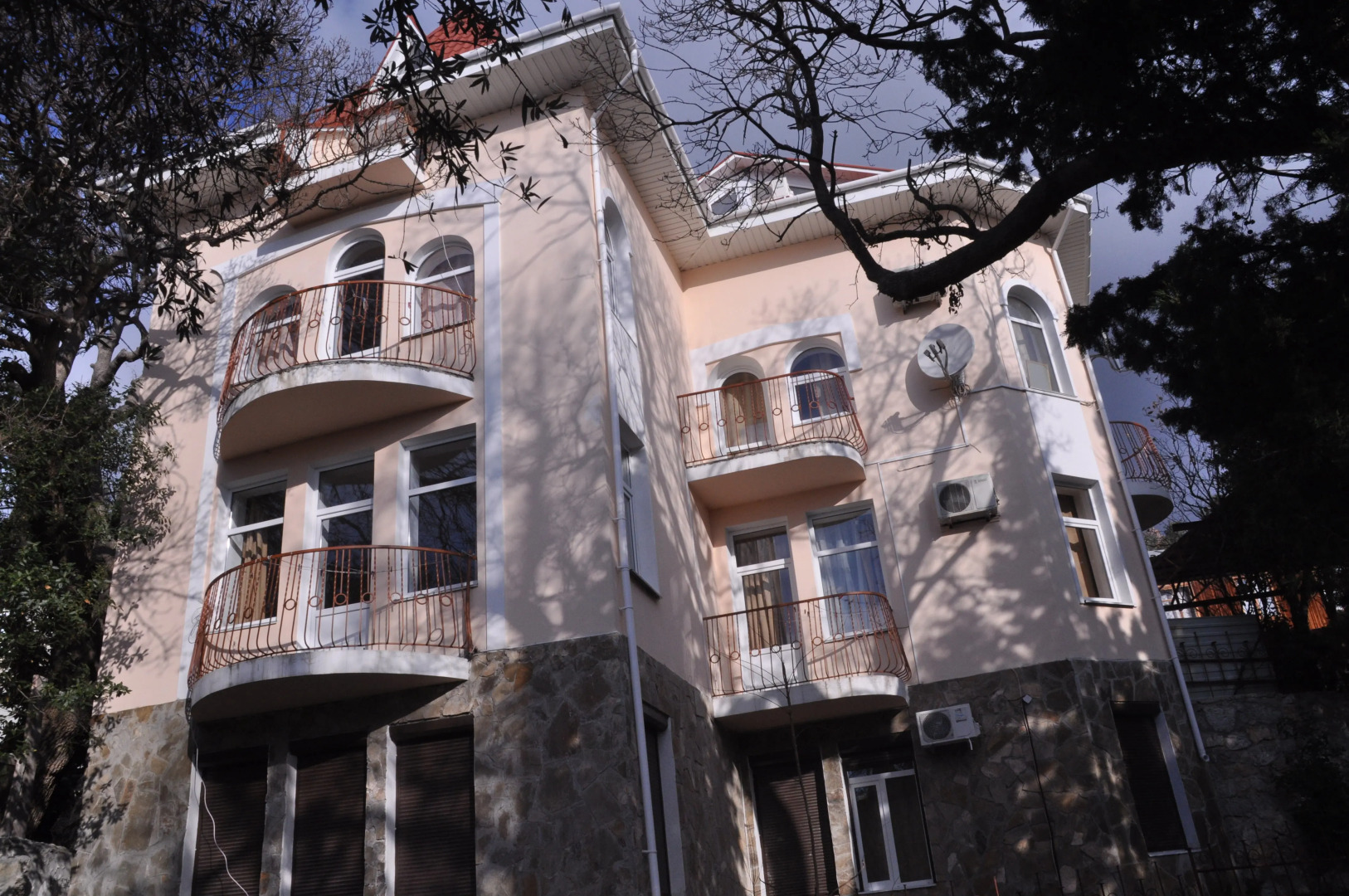 Отель Яхт-Клуб