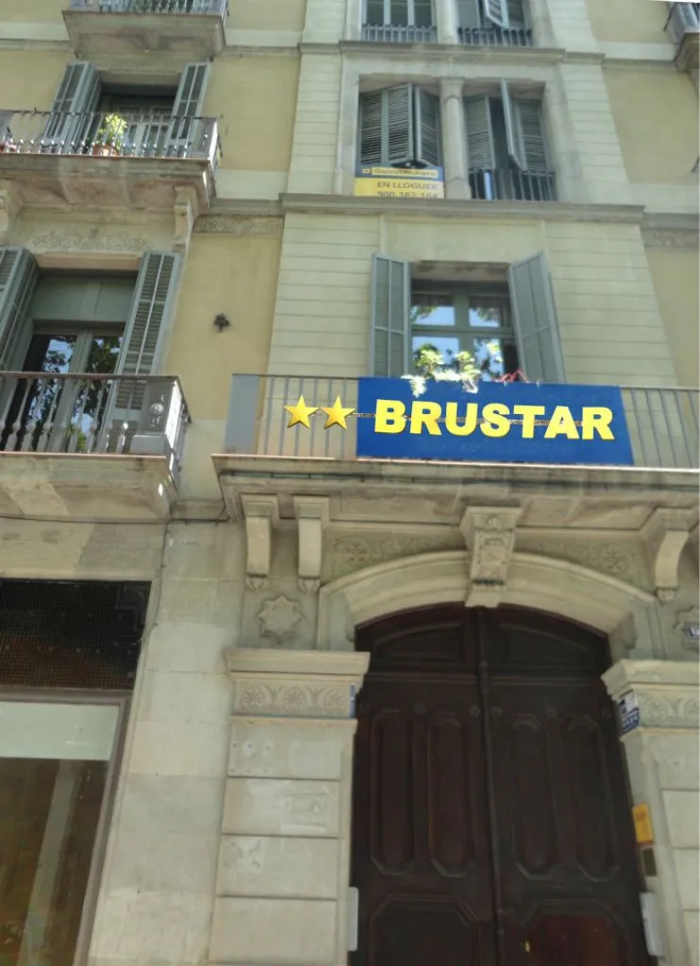 Отель BruStar Centric