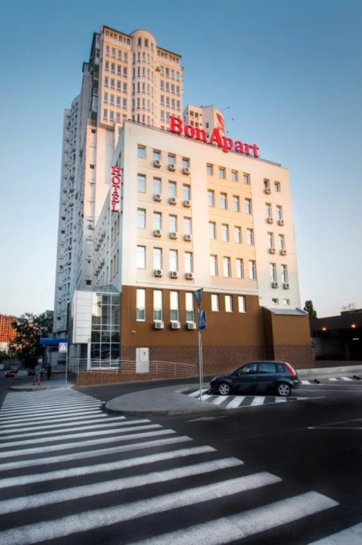 Отель BonApart Hotel & Apartments