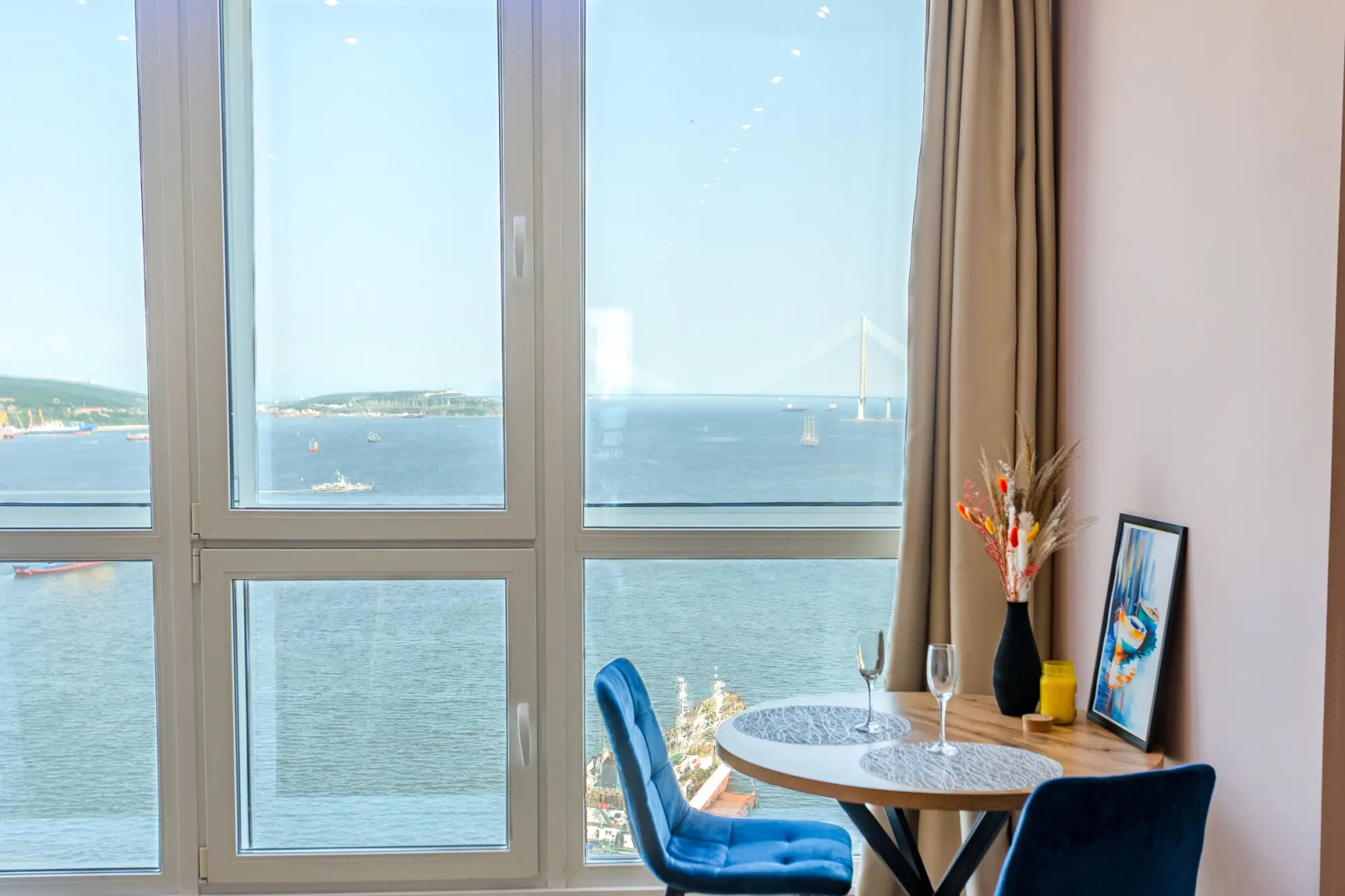 Апартаменты с витражом