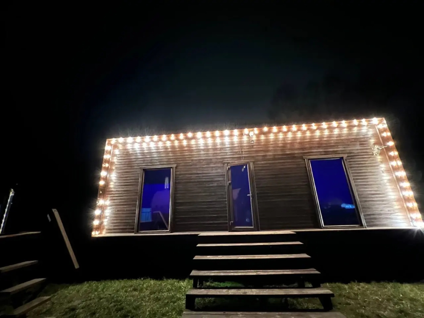 Частный дом Уютный дом на берегу реки