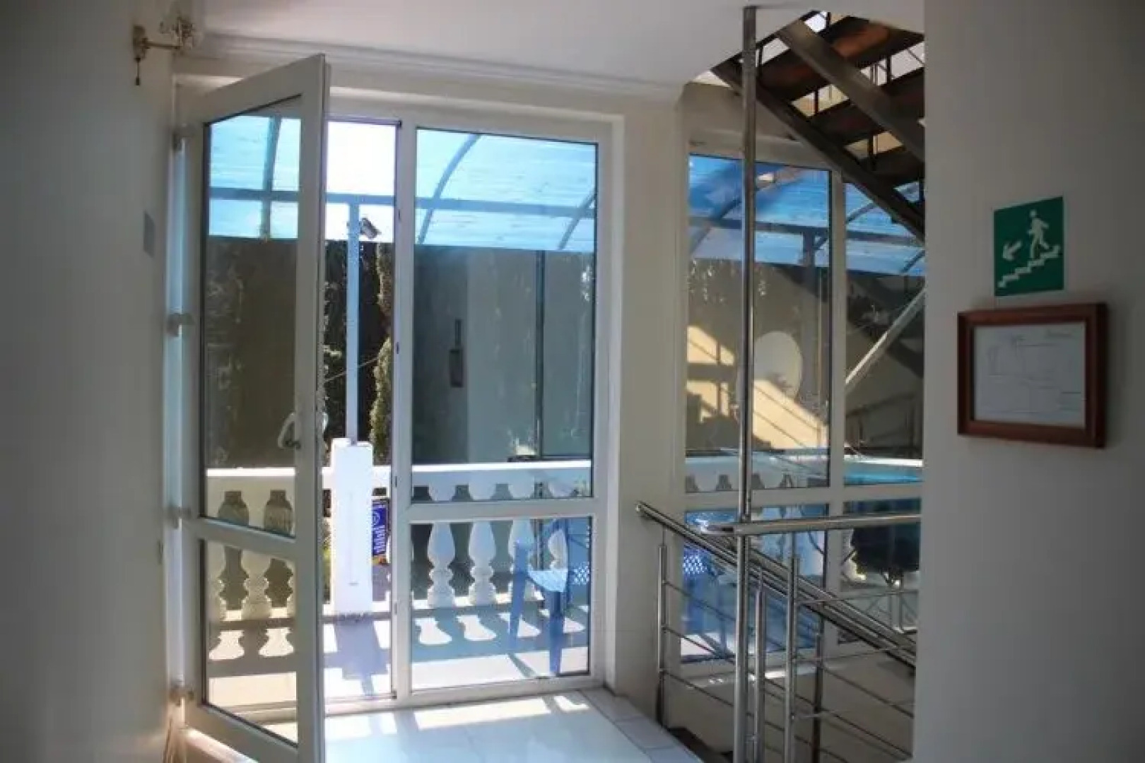 Гостиница Лебедь