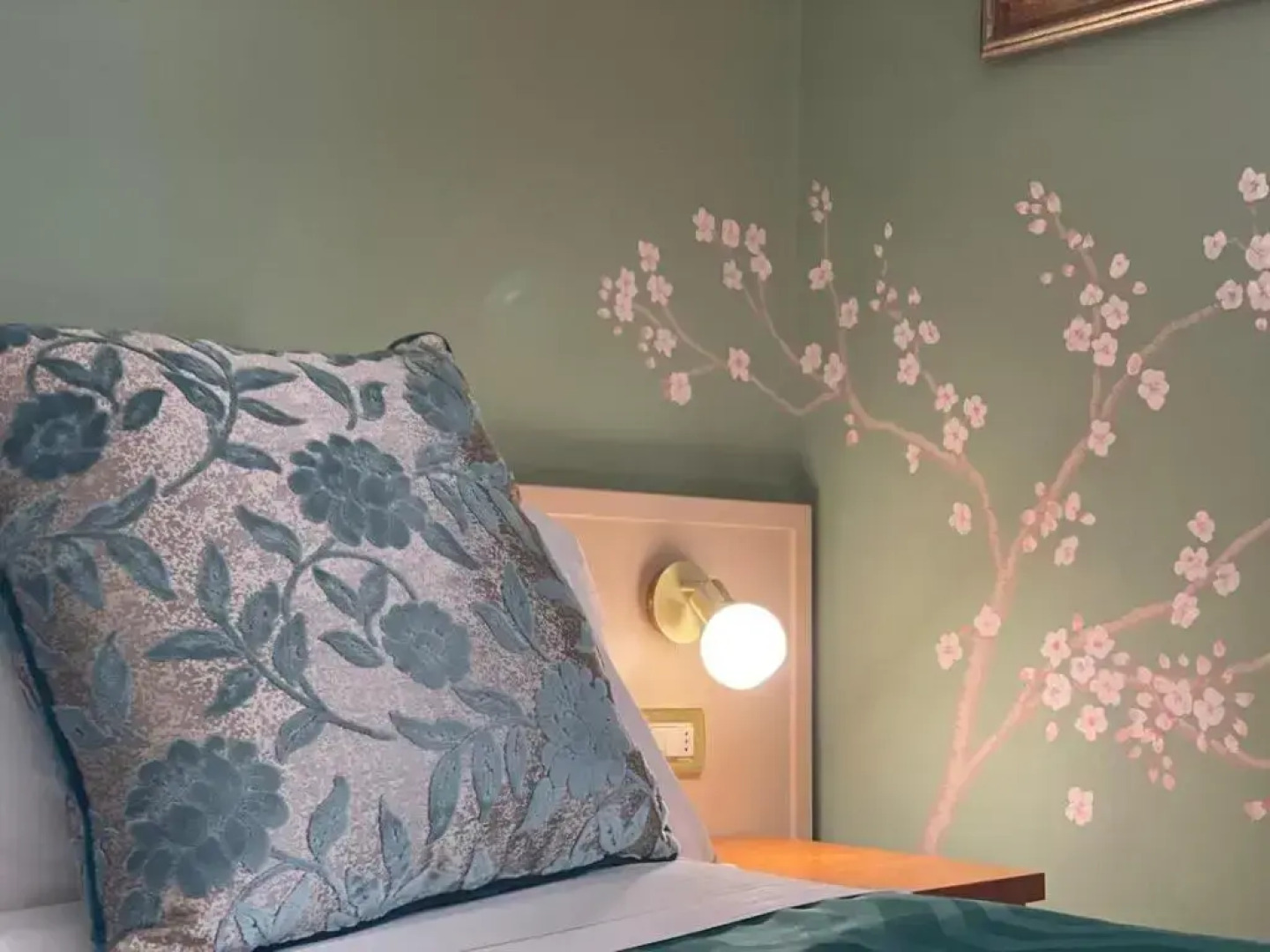 Отель Maxim Axial