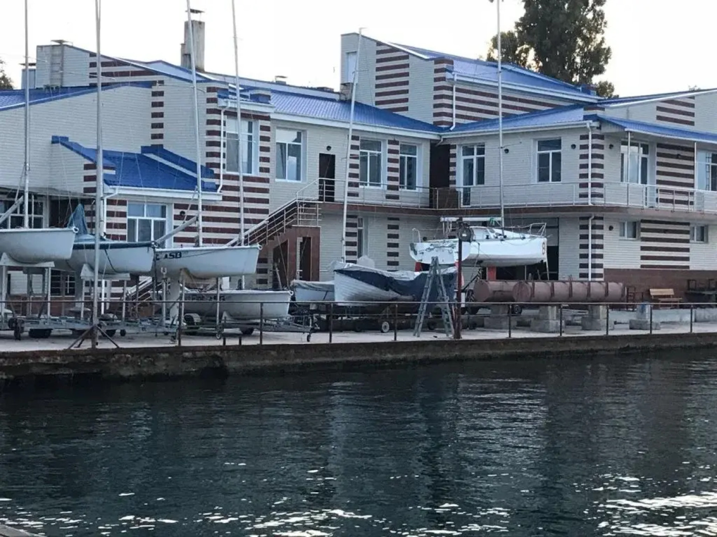 Ushakova Balka Yacht Club