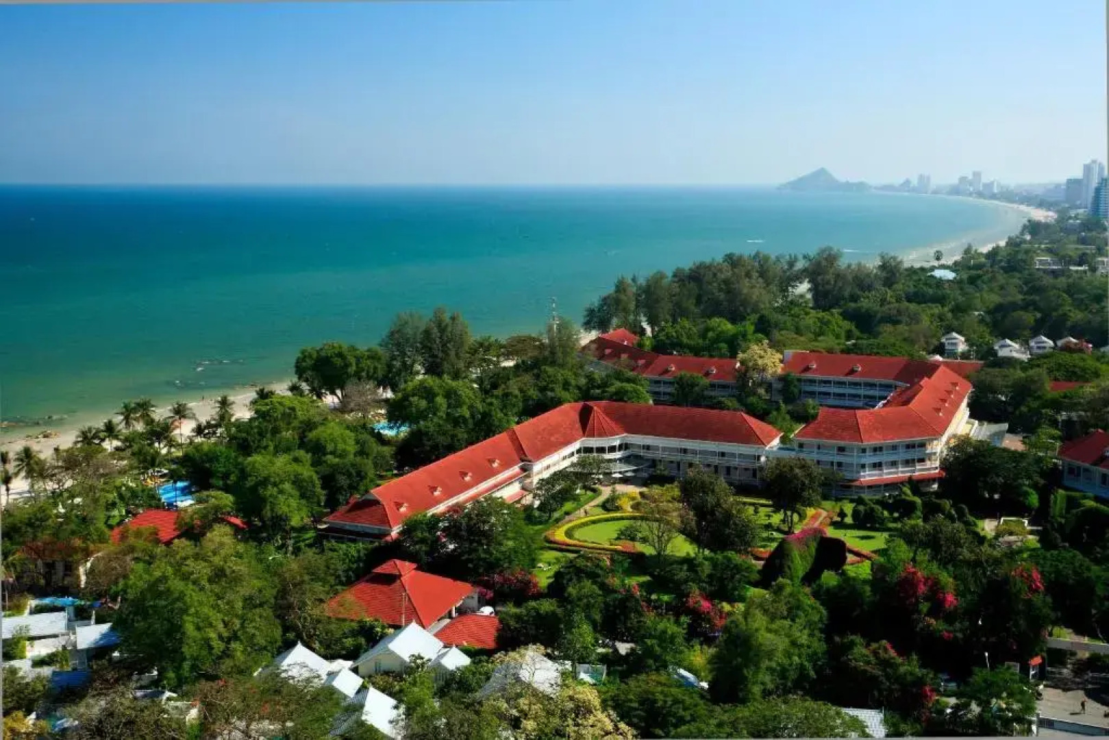 Отель Centara Grand Beach Resort and Villas Hua Hin