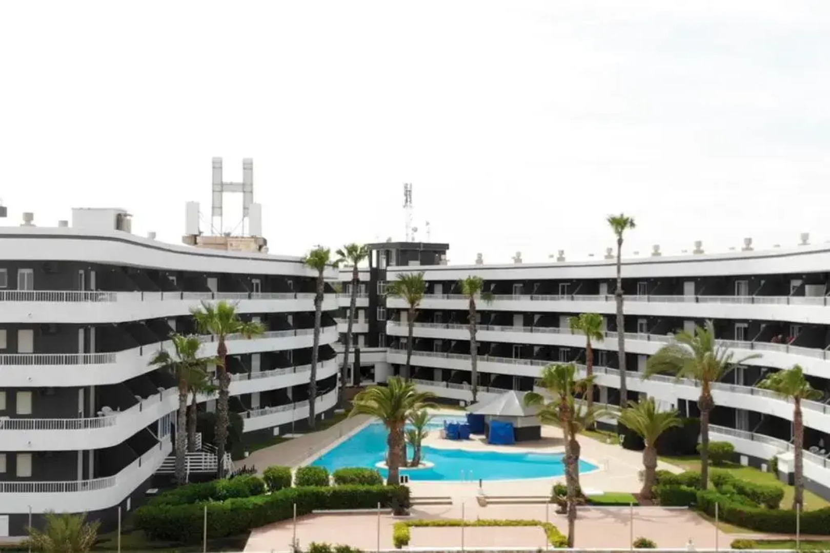 Apartamentos Palmera Beach