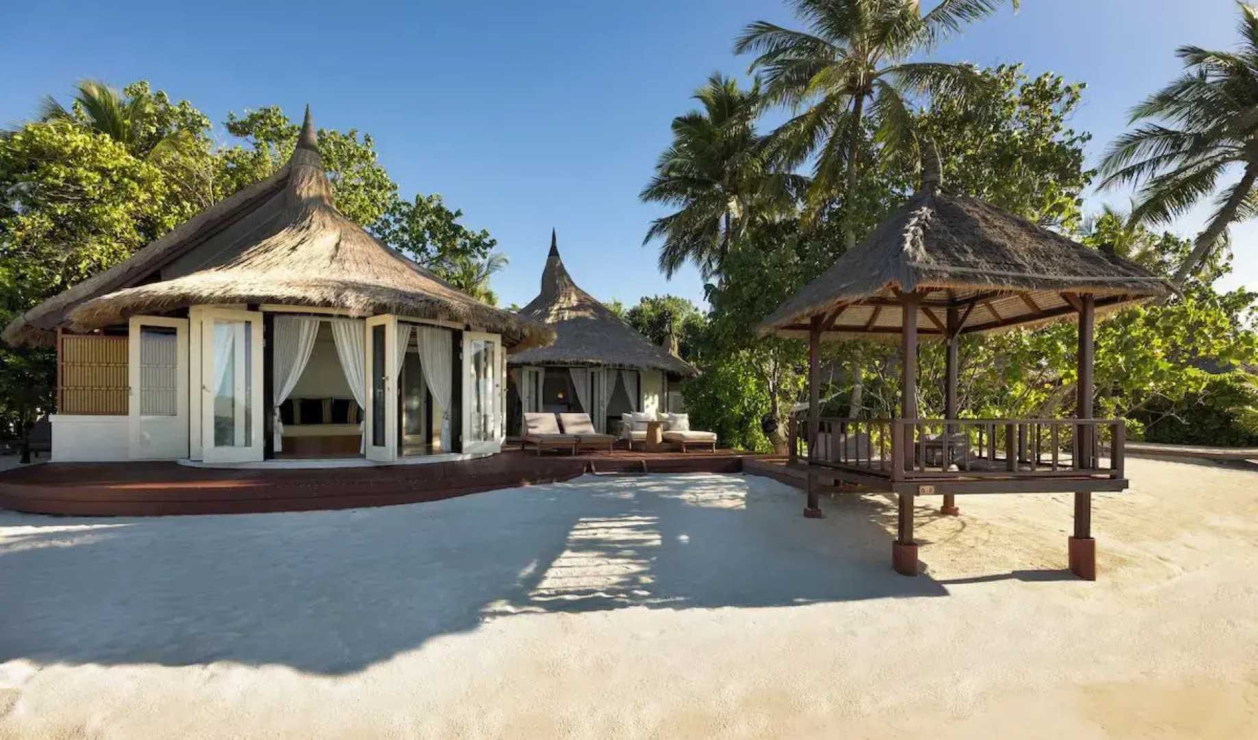 Отель Banyan Tree Vabbinfaru